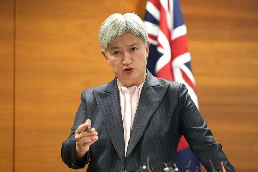 5月26日，美日印澳四国外长齐聚新德里，联手搞了个大动作——“四方安全对话未来港