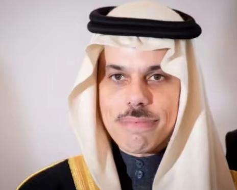 沙特阿拉伯外交大臣表示:依赖美国的时代已经结束了，美国连自己都保护不了，又怎么可