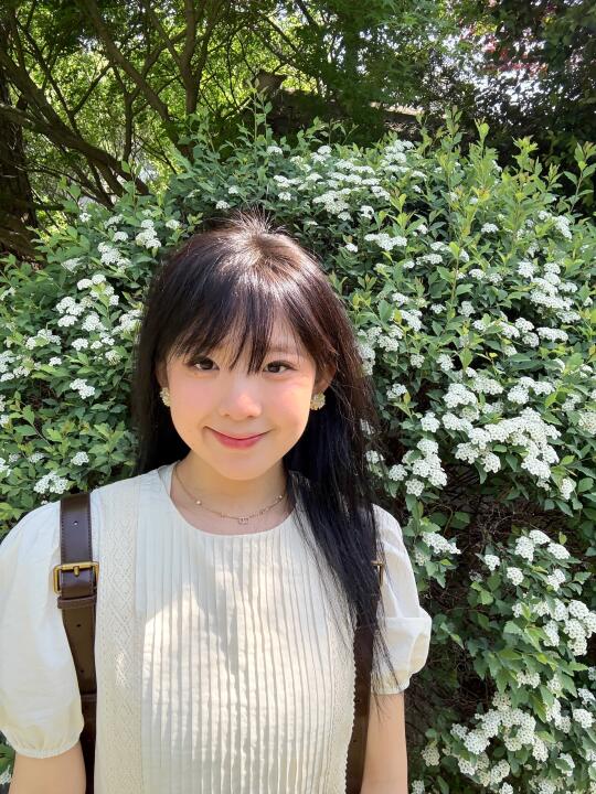 春的末尾是凋谢的花 抓住了最后盛开的样子