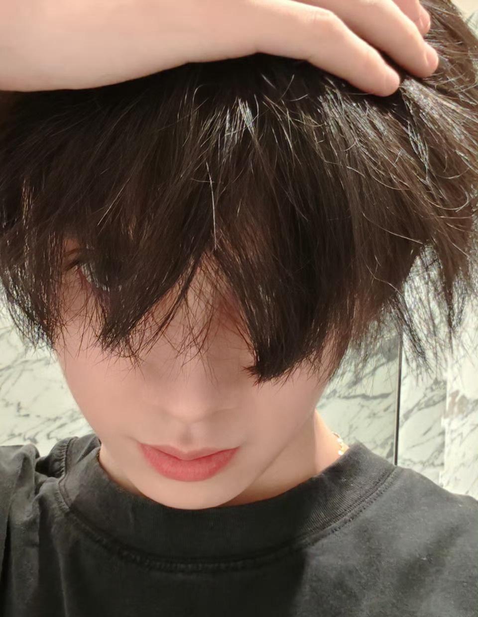 左航ZH ✈️加点zuo料左航爱奇艺尖叫之夜 
🌷 ʀɪɢʜᴛ’ꜱ ɢᴏɴɴᴀ