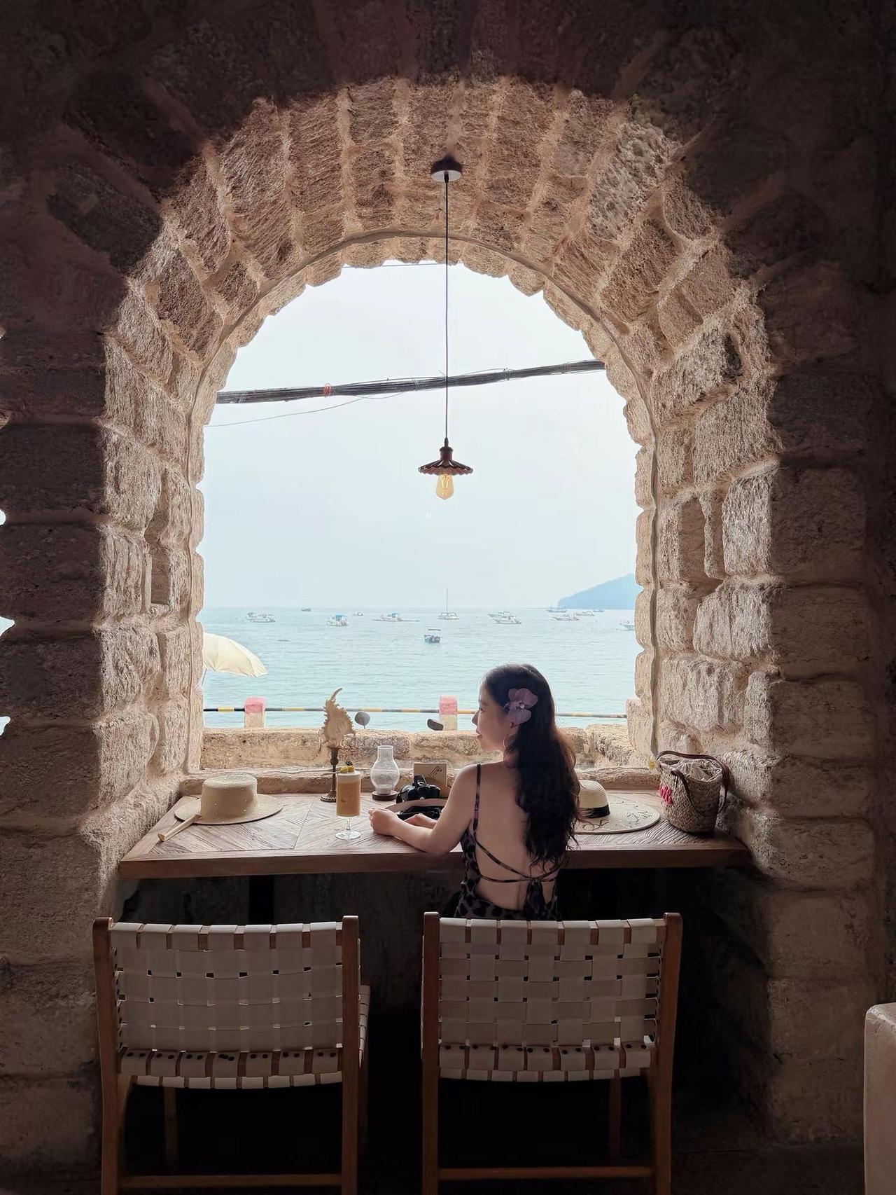 做自己 而不是解释自己 在自己的世界独善其身 在别人的世界顺其自然！