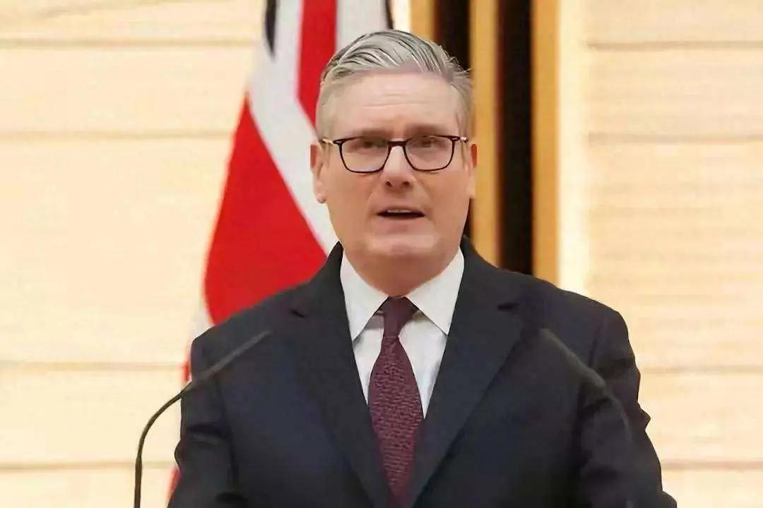 2026年6月22日，英国首相、工党党首基尔·斯塔默宣布将辞去党首职务，等继任者