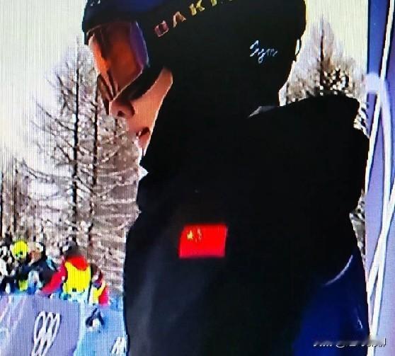 苏翊鸣徐梦桃中国人的骄傲[赞][赞][赞]