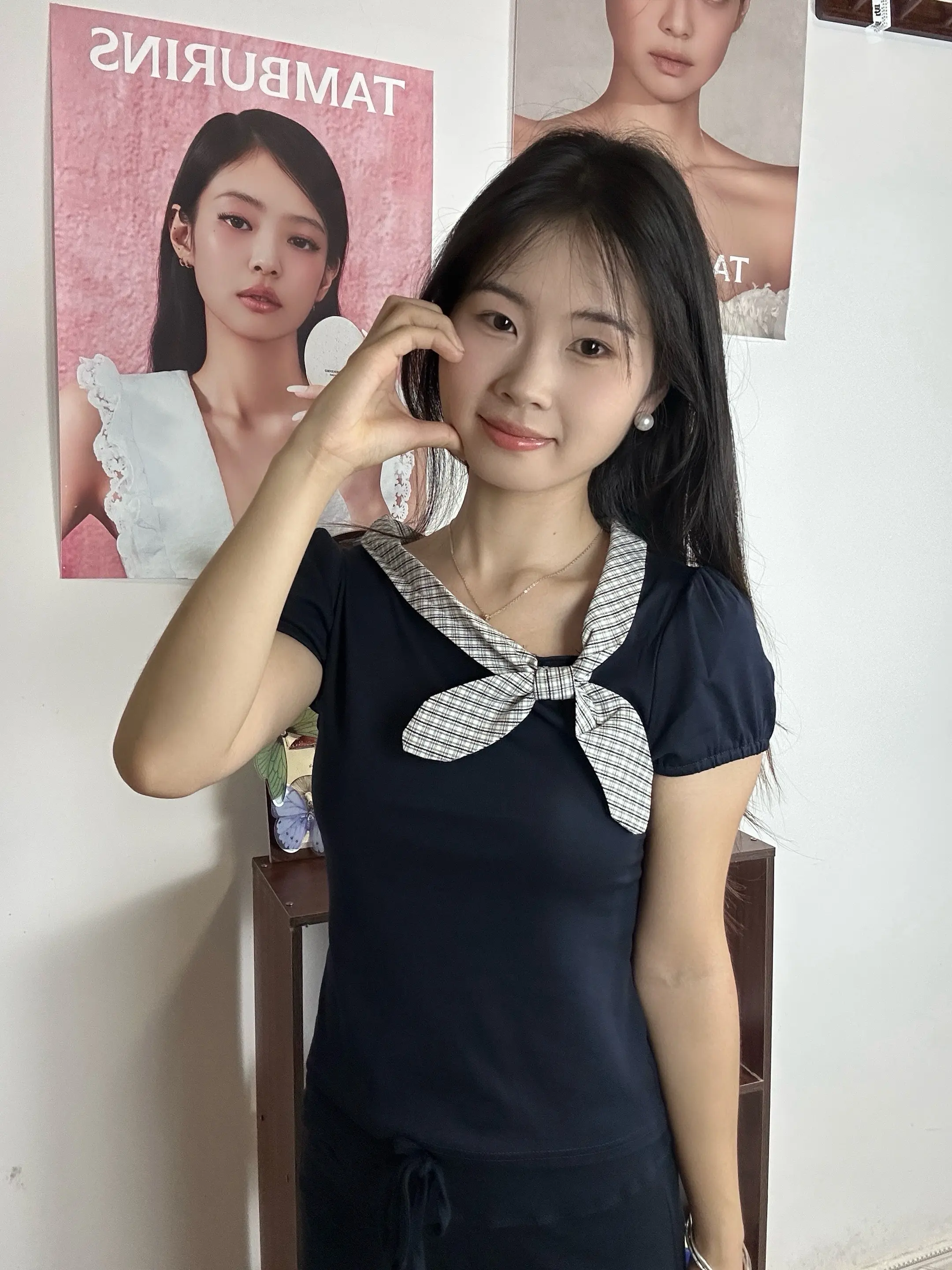 两个人过日子没钱很正常，欠钱也是常态，我可以陪你吃10块钱的路边摊。我...