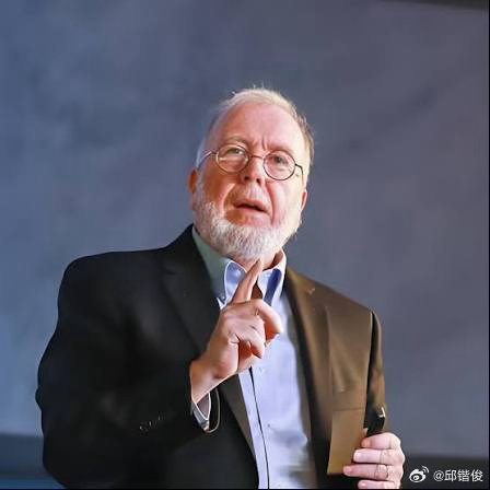 KK也就是凯文·凯利，《连线》Wired杂志创始主编、硅谷AI与数字文明思想教父
