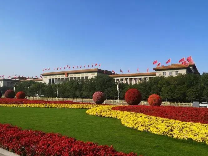 龙永图：“中国越开放，就越安全，越开放，综合国力越强。中国入世后，综合国力增强了