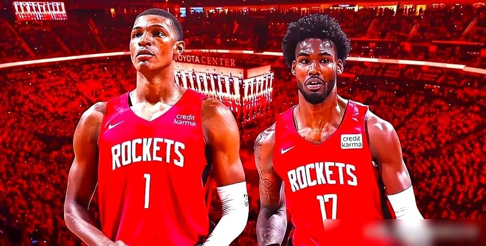 看着史密斯低头签下那5年1.22亿的合同，握笔的那一瞬，我心里闷闷的。
这哪是奖