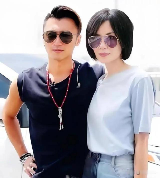 谢贤老先生走了，各大媒体聚焦点不会只在老爷子身上，还有一个人，那就是王菲，媒体人