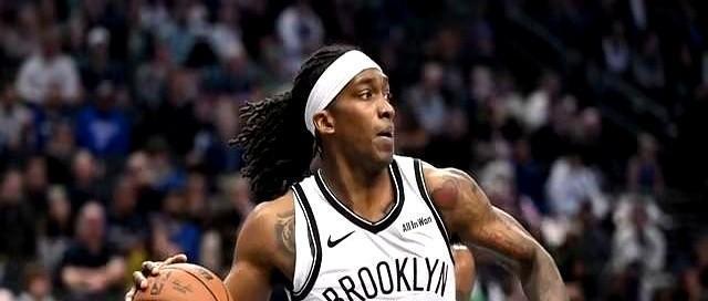 勇士可能真的不要未来了。
他们把最后两个首轮签和库明加，一起摆上了货架。
为什么