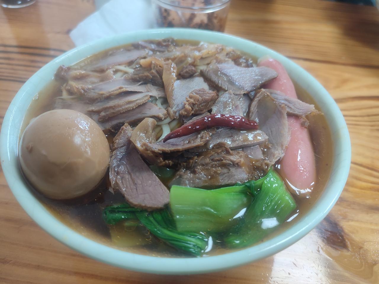 济宁板面千千万，这家牛肉板面，绝对是我心中的济宁 TOP1，吃一次就彻底沦陷！