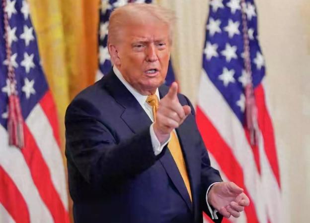 霸权反噬，特朗普访前4个制裁信号，最终伤的是谁？

小派觉得，单边主义从来都是一