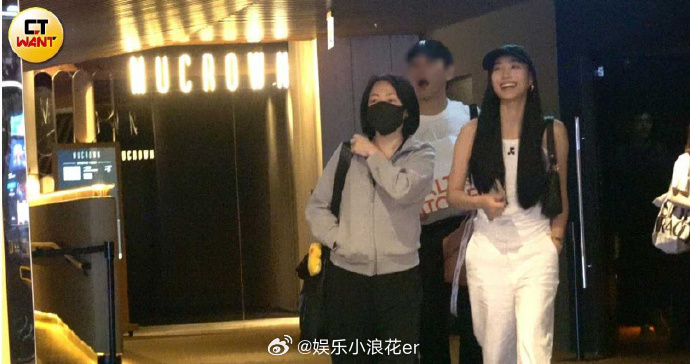 小S二女儿方否认恋情小S经纪人否认lily恋爱 小S经经人否认小S二女儿恋情，并
