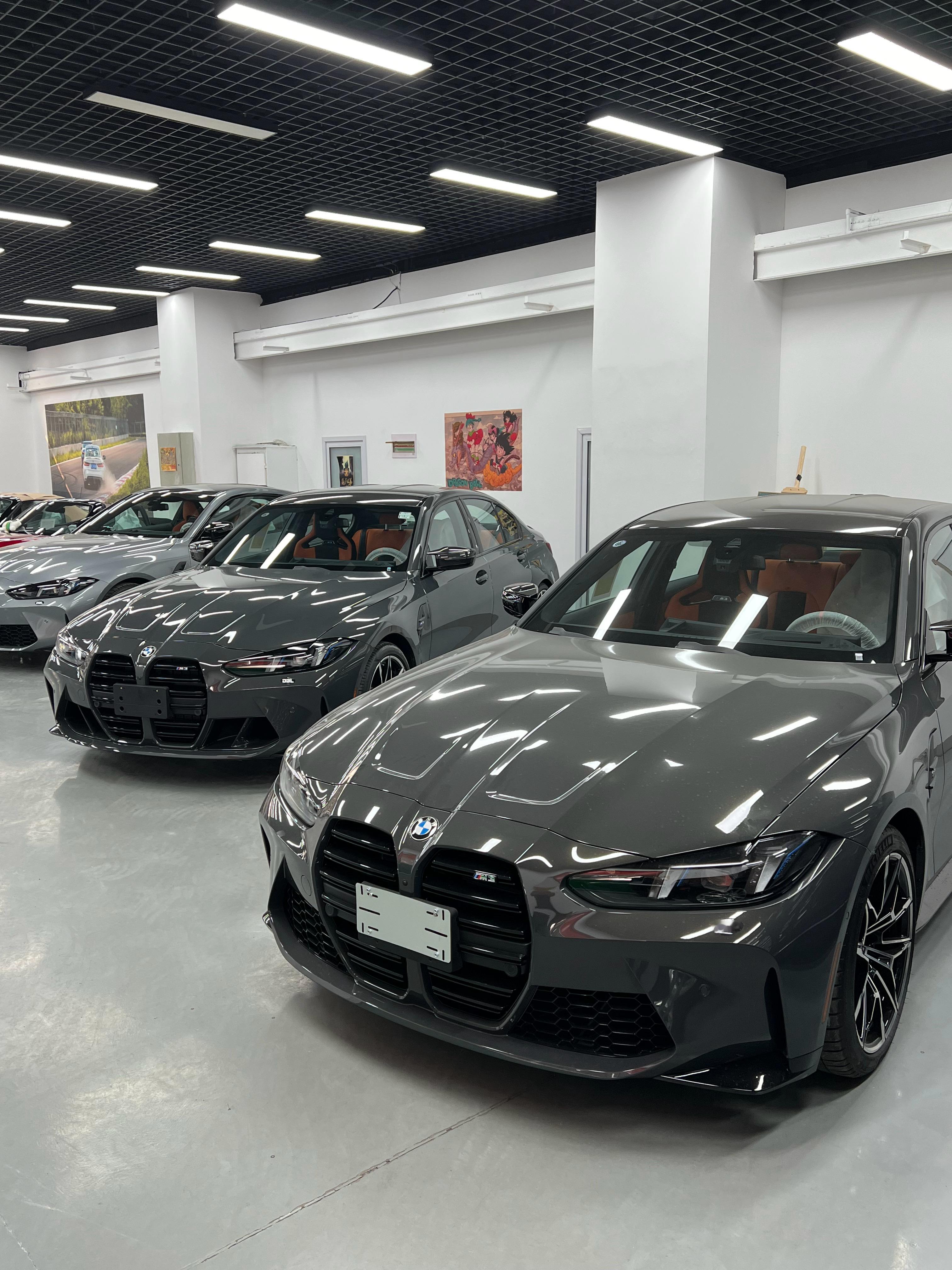 碧玺灰M3准备安排交车车上有一层灰，昨天就安排洗车了然后今天下雨[泪奔][泪奔]