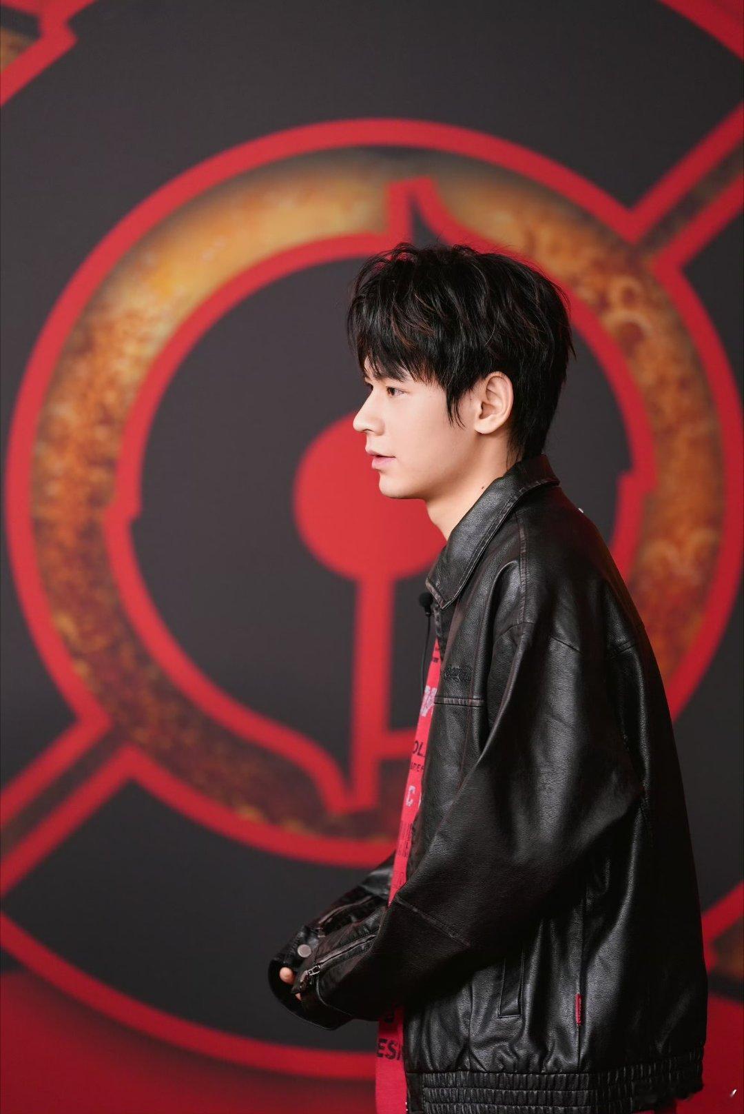 无畏NoFear竞浪大会 🍑心光自为引多远都无畏 晚安下次见 我们有数不尽的明