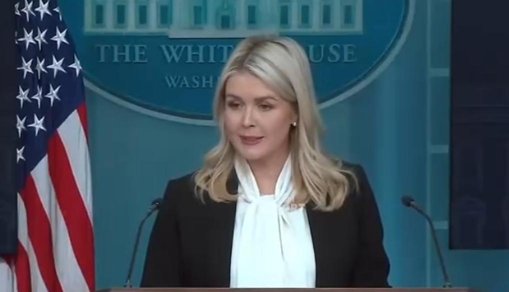 白宫发言人：美利坚合众国从不会袭击平民。
 
这句斩钉截铁的表态，在伊朗女子小学