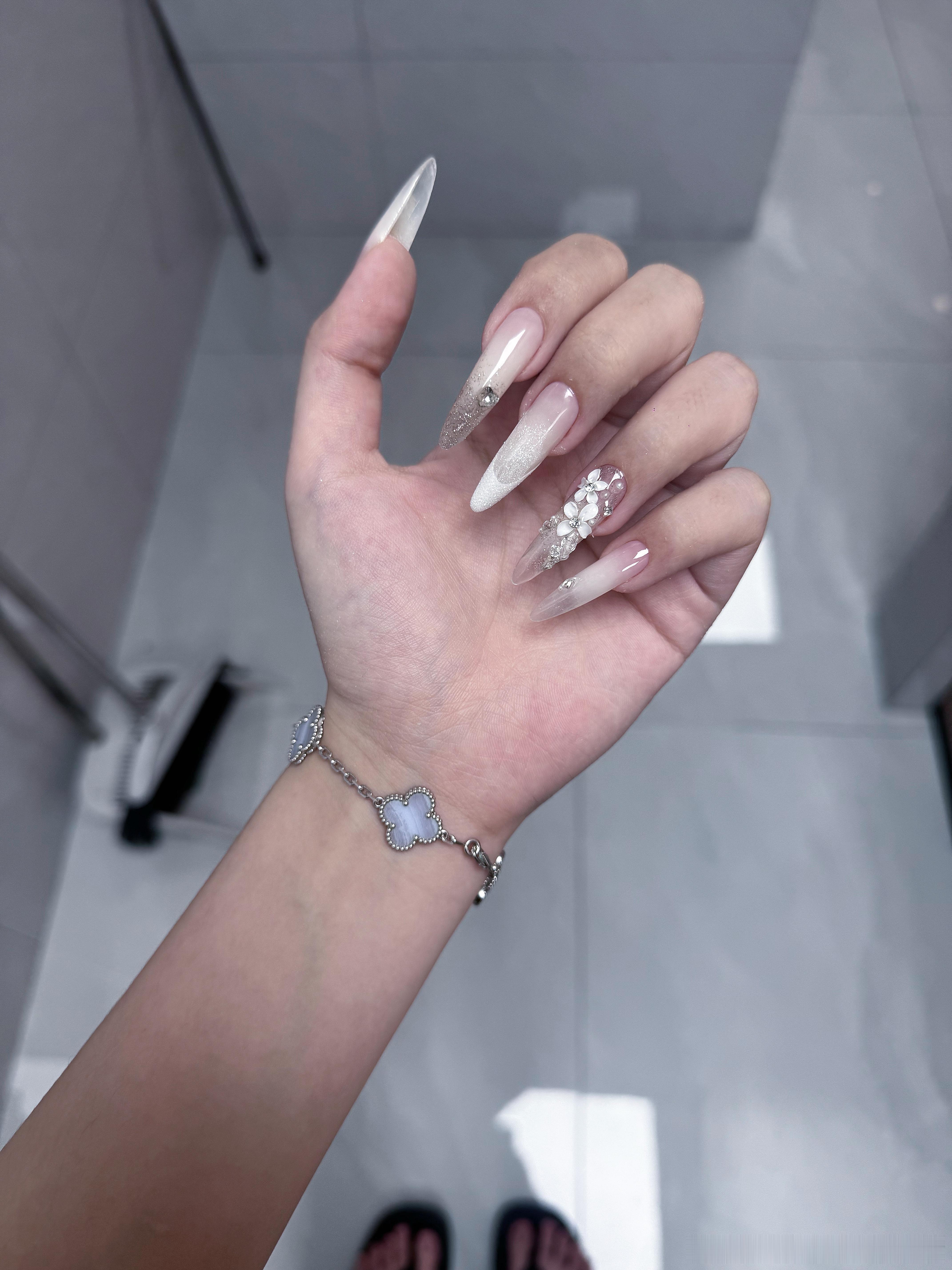 【💅🏻38001】好温柔….第一次做这么短的善良款 感觉自己不再是毒妇了….