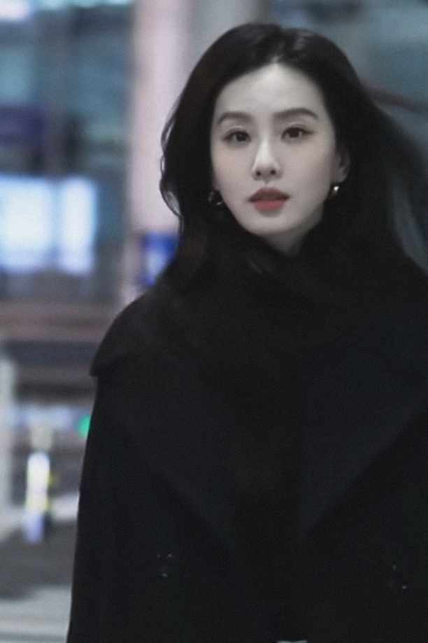 妈咪的美貌就是如此权威，自带电影感​​​