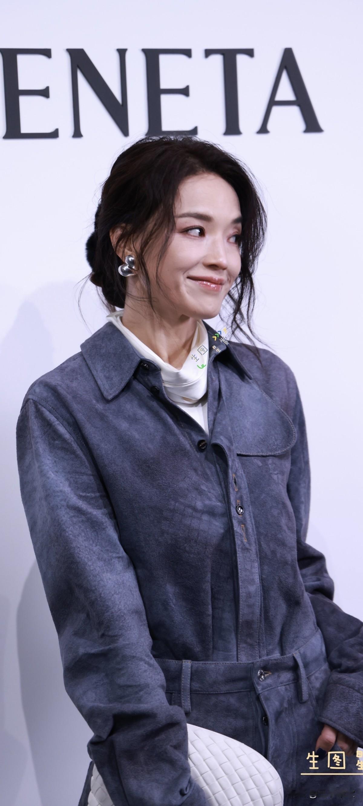 舒淇上海BV活动生图
废土风随性自在，松弛感满满