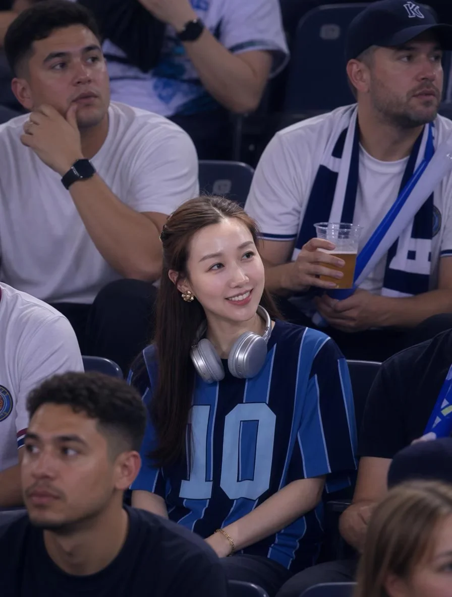 凑个热闹 去“现场”看球了～⚽️