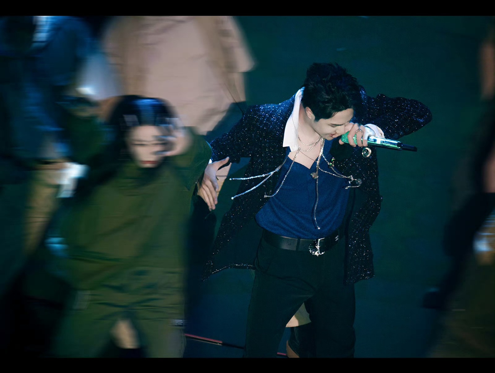 博君一肖[超话]              回味【717《无感》舞台】——PAR