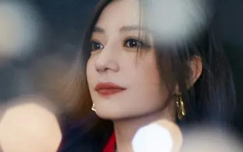 【逆天改命？老燕子挑战命运极限，大师们却纷纷退缩！】

老燕子，一个传奇人物，总