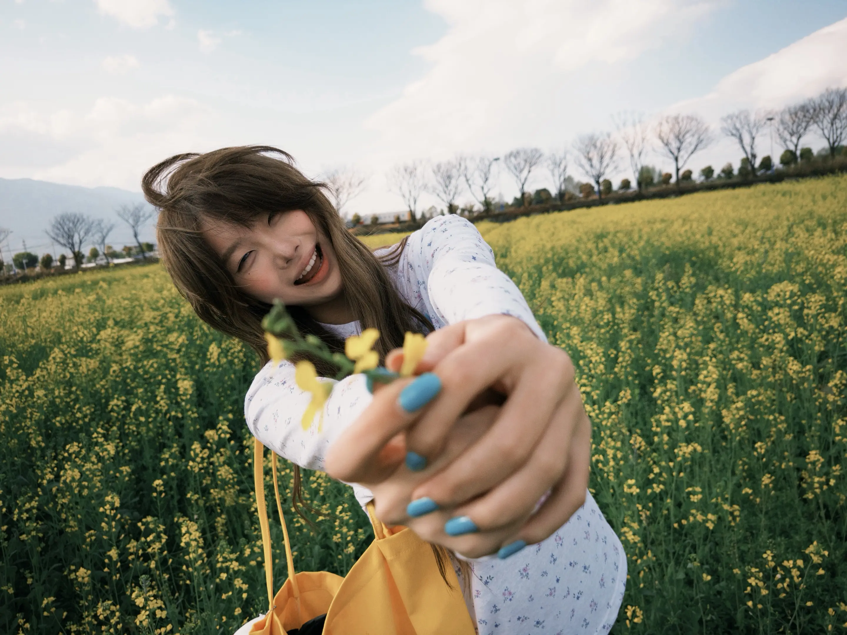 生活给我一拳 我出布