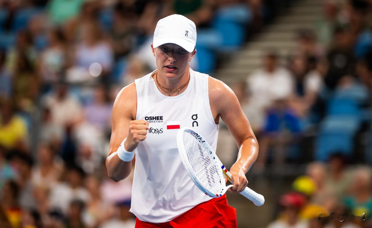 斯瓦泰克为啥哭着赢球？
联合杯波兰队与澳大利亚队的1/4决赛，率先进行的女单比赛