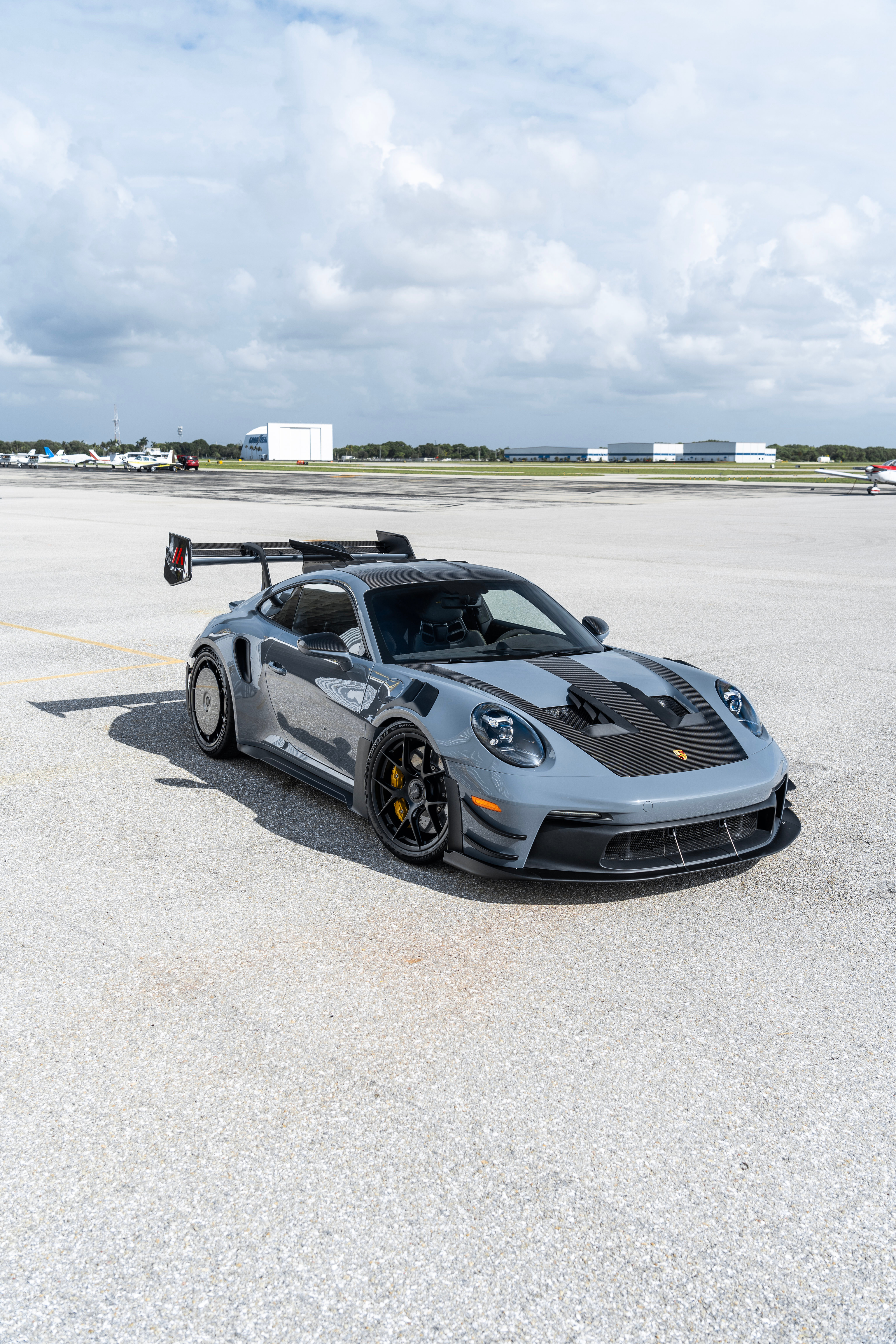 保时捷 Porsche 992 GT3RS - Manthey Racing K