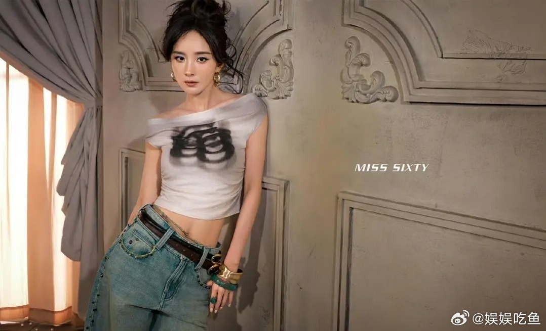 杨幂真的好好看 好适合牛仔套装 