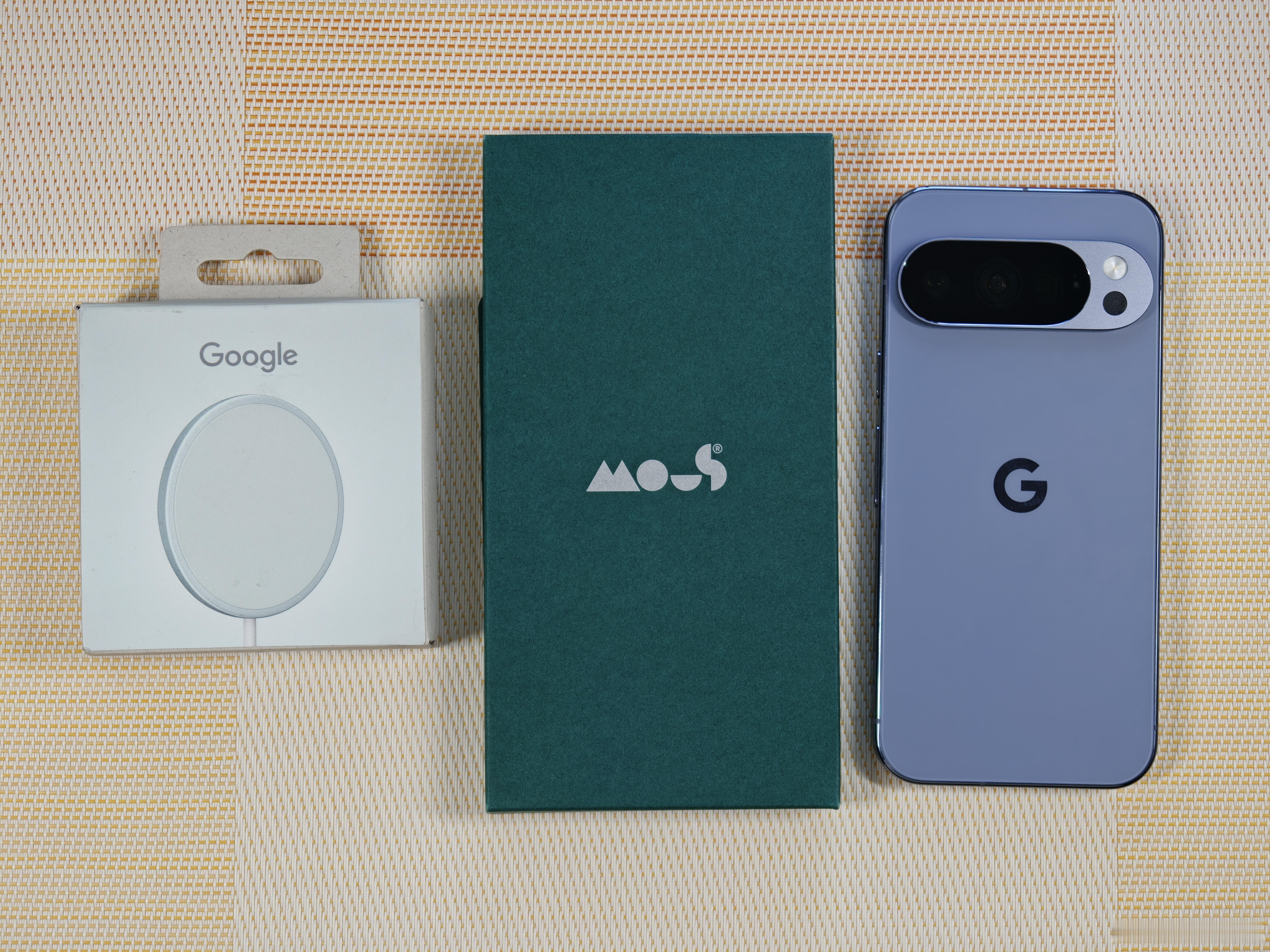 一觉起来，谷歌Pixel 10 Pro的官方配件到了[开学季][开学季][开学季
