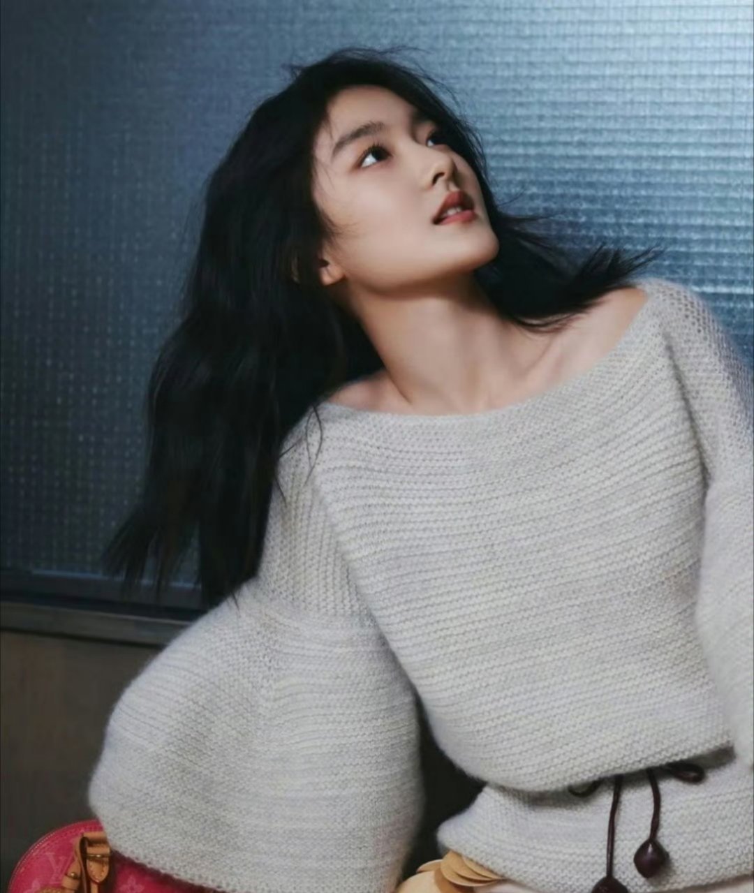 王圣迪好成熟差点没认出来这是王圣迪！印象中还是那个小女孩 没想到现在已经长成落落