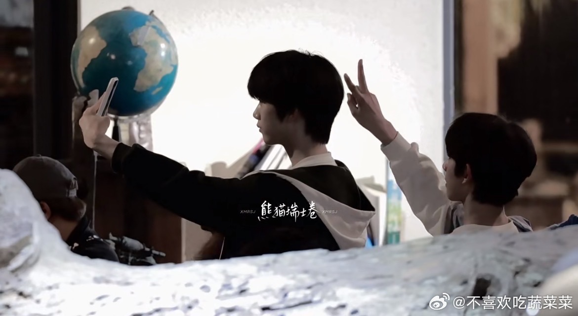 tg铭瑞合照比耶✌️ 