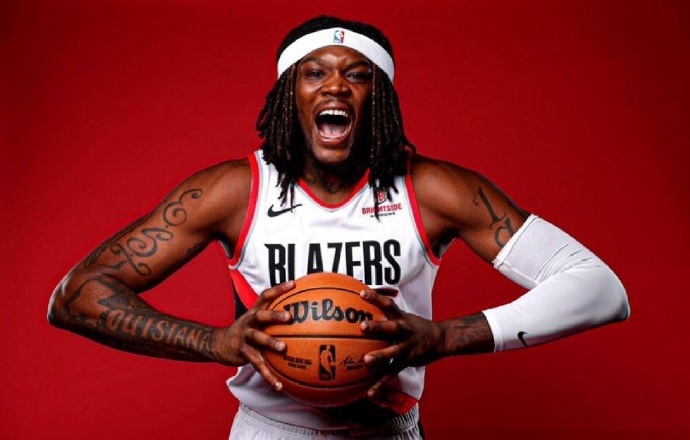 开拓者已从发展联盟召回罗威 没杨瀚森什么事了……罗威打了11分钟2中2拿到4分4