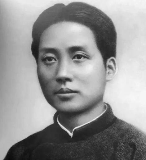 毛主席的四个“未解之谜”：第一，中年得“痣”；第二，毫发无损；第三生命里不寻常的