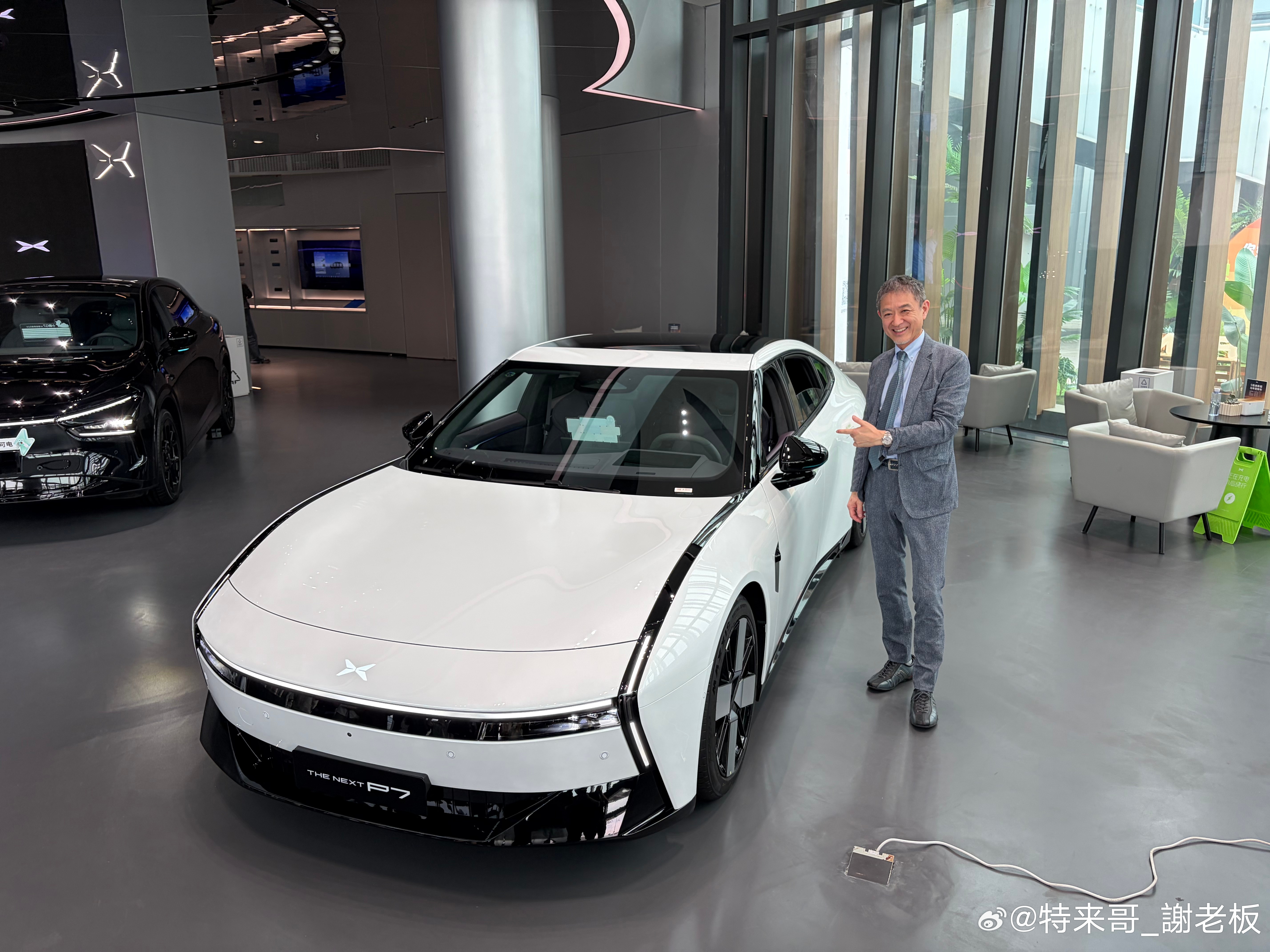 GTR之父田村宏志体验小鹏P7很震惊GTR之父点赞小鹏P7赛道潜力很大阅车无数的