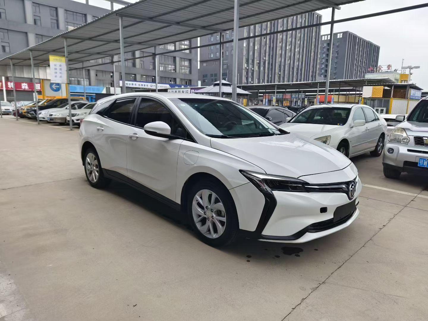 22年别克微蓝6，518Km续航，家用代步，上班工作，价格便宜，全款4万多私人定