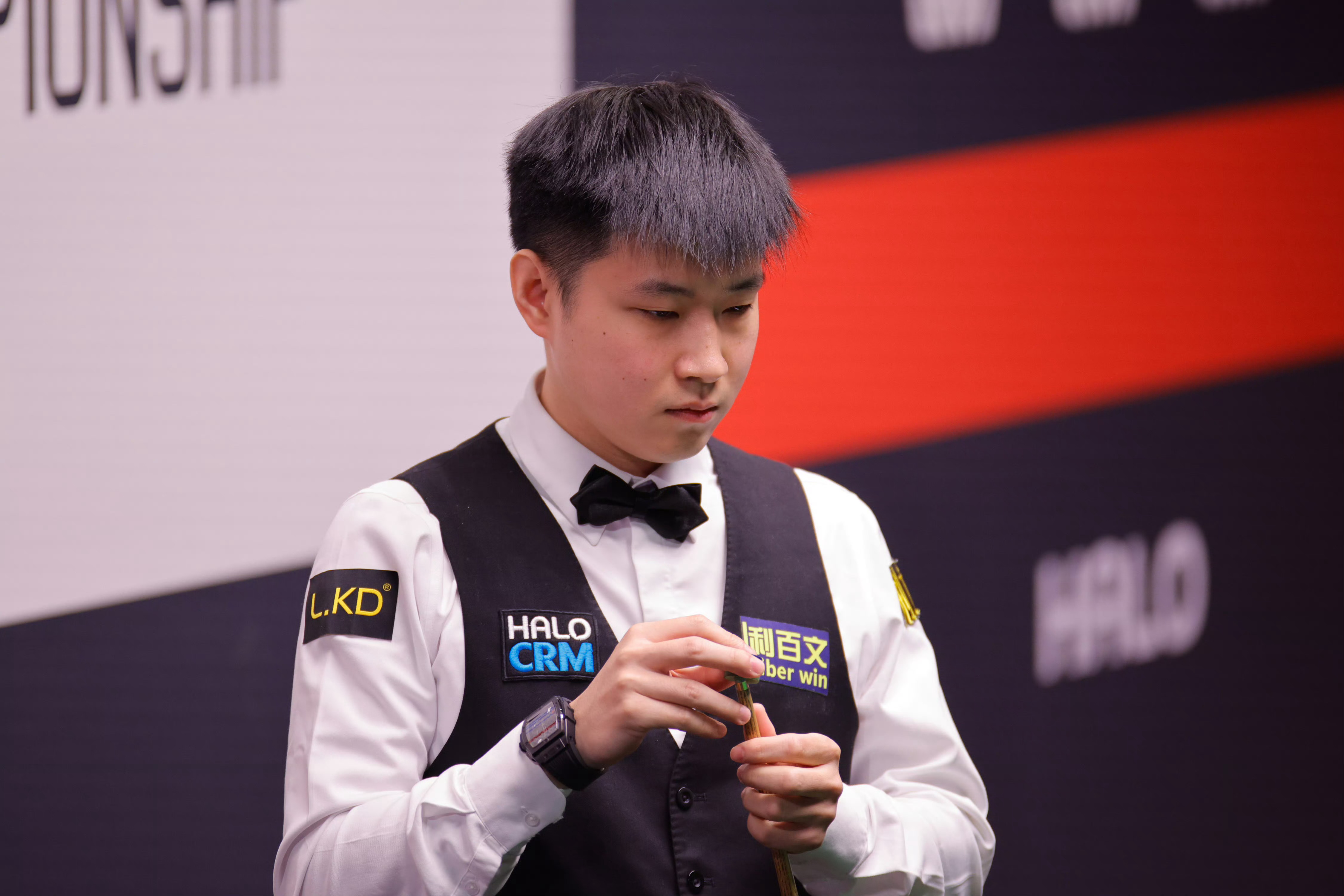 赵心童vs墨菲决胜阶段 斯诺克世锦赛1/4决赛，赵心童与墨菲前两阶段战成8-8平