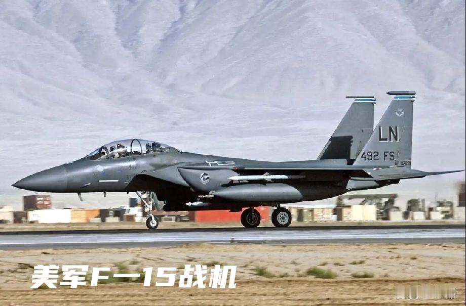 短评：美军空中霸权遭重挫
 
据伊朗军方发言人公布，自4月3日以来共击落12架美