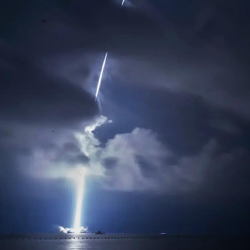 一觉醒来又发射了11颗卫星🛰。8月9日0时31分山东海洋附近海域“捷龙”三号遥