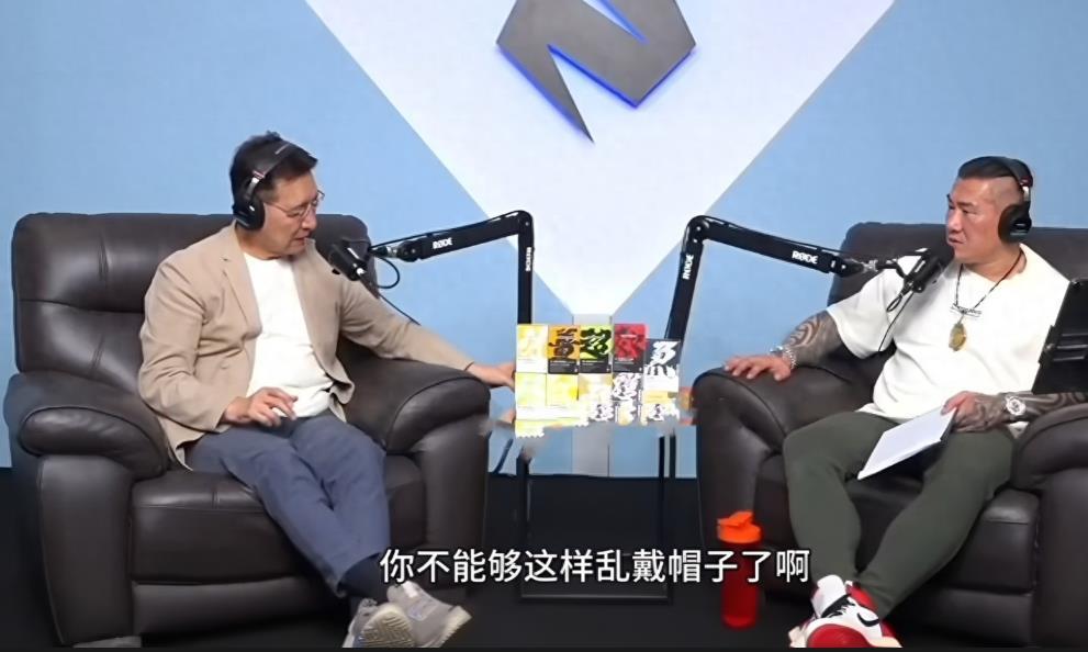 馆长怒斥赵少康满嘴喷粪，馆长真解恨。赵少康是混迹在国民党内的添美分子，扬言大陆的