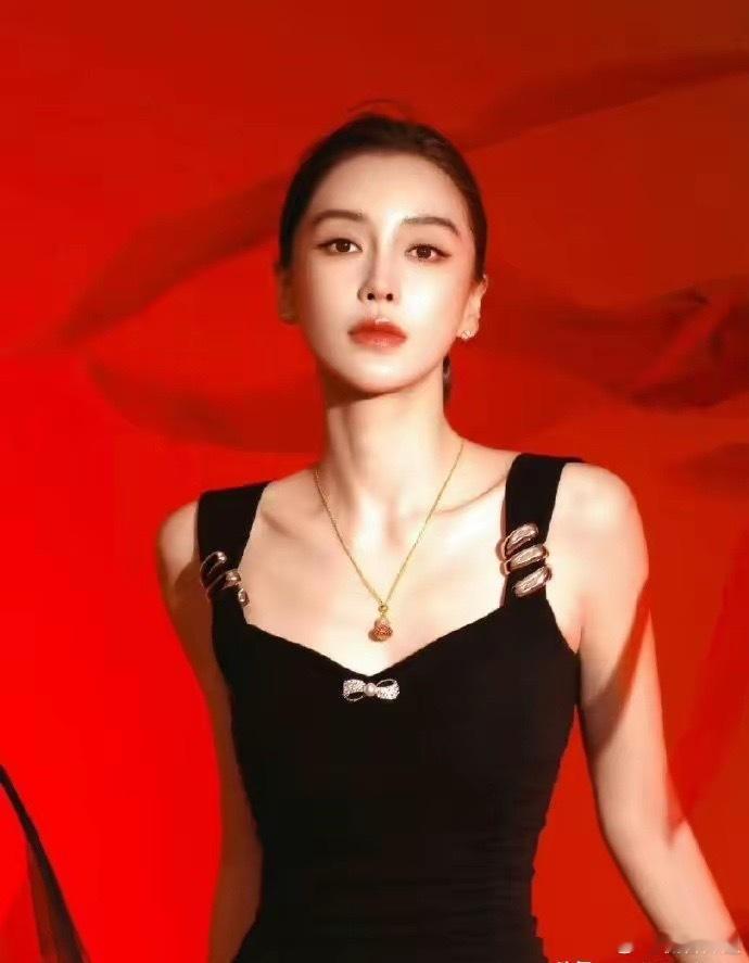 曝Angelababy爱发朋友圈曝Angelababy爱发朋友圈 原来明星和我们