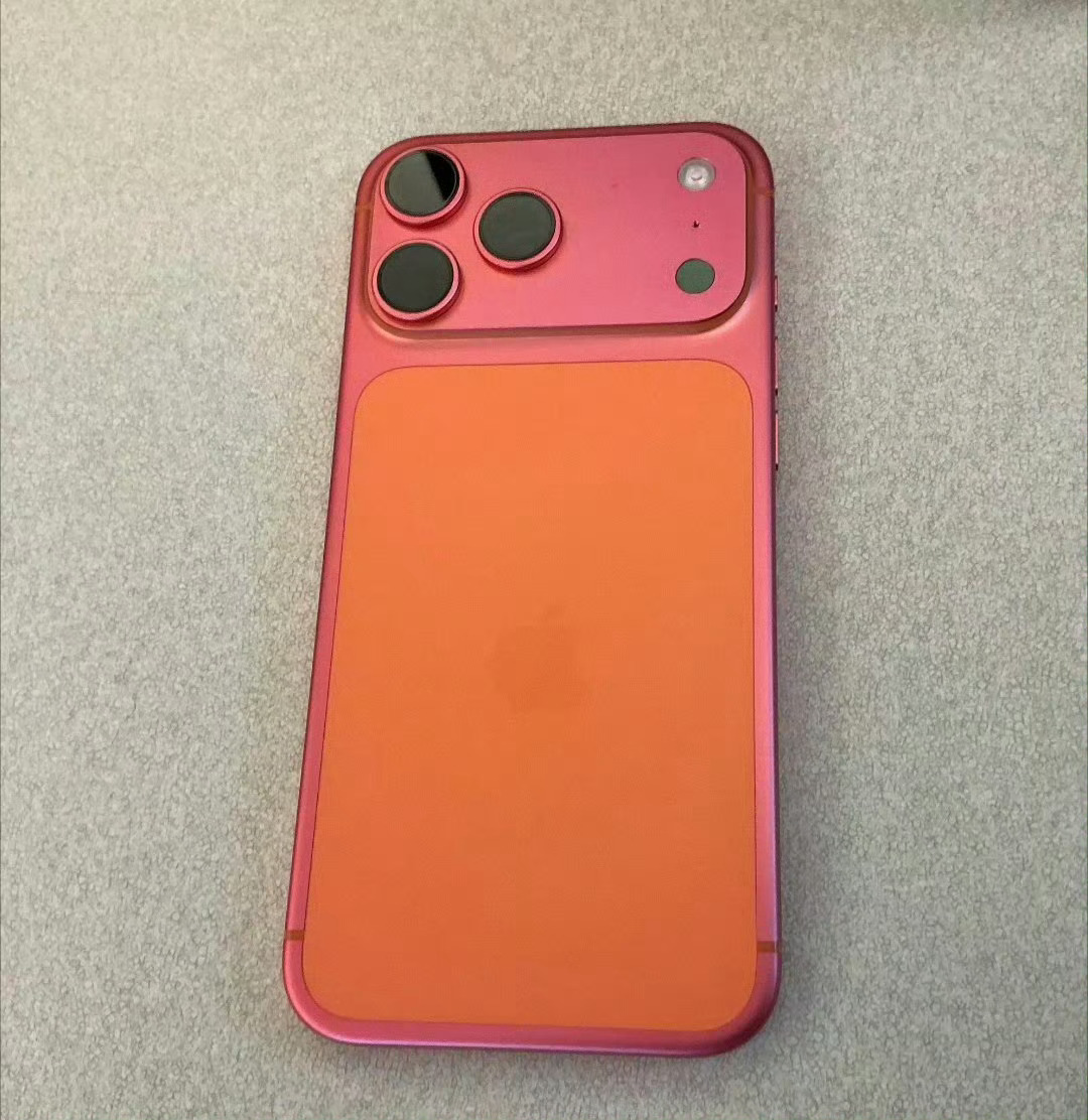 iPhone17被曝机身褪色橙色还能退成玫红色？那真是丑爆了[捂嘴哭] ​​​