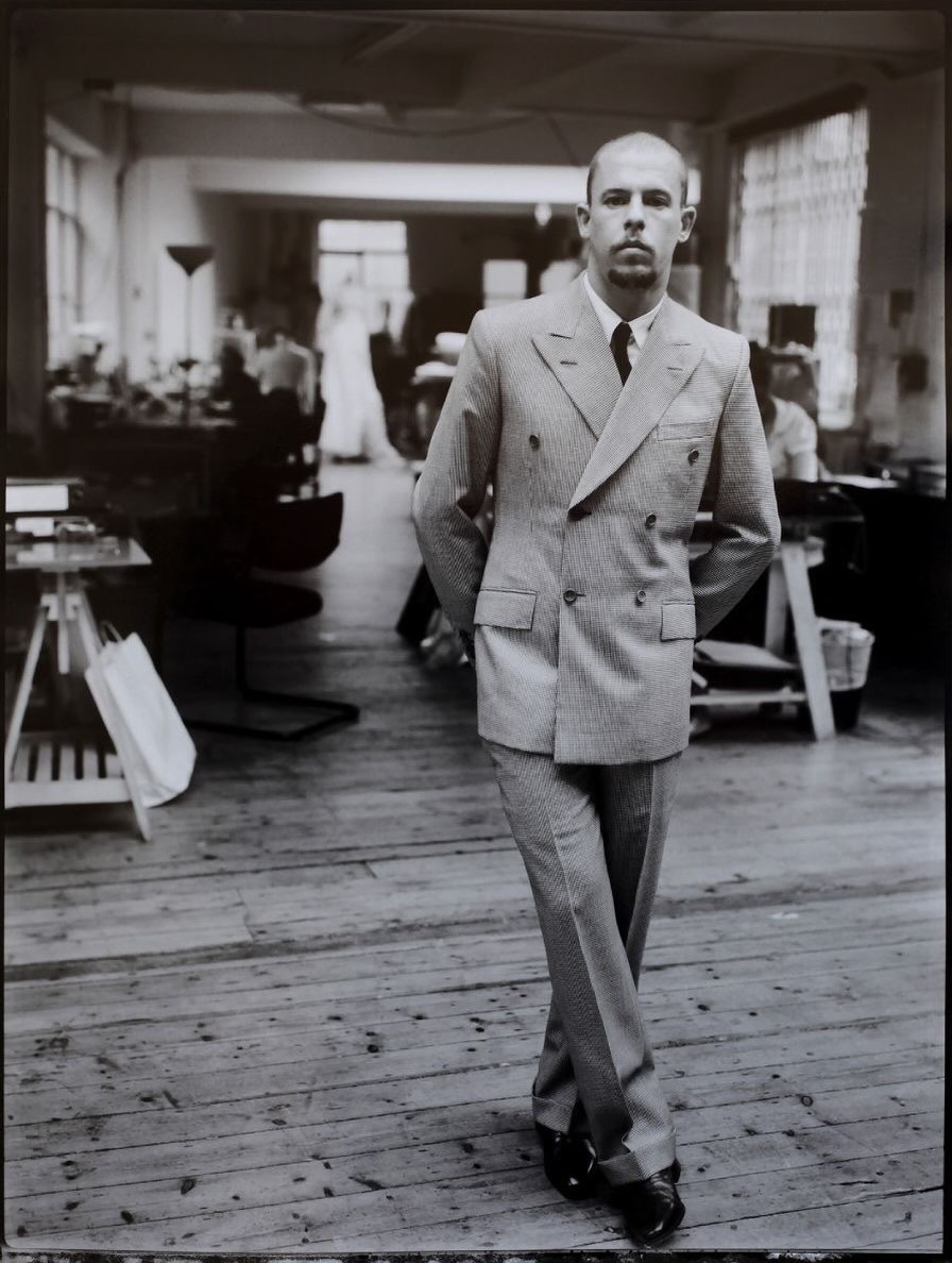 Personal style of Alexander McQueen！ 