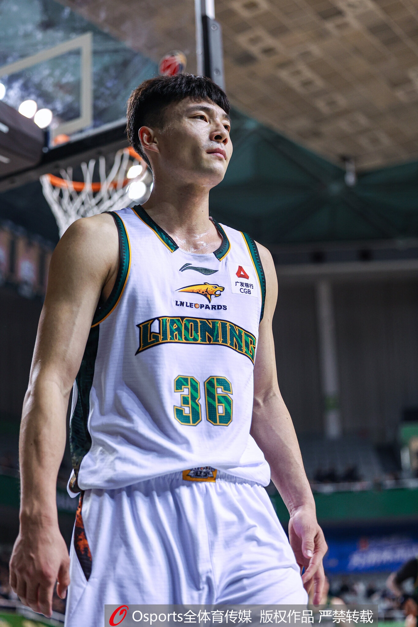 要被喷惨！鄢手骐出战35分钟除2断外差点“五零” 关键三分三不沾