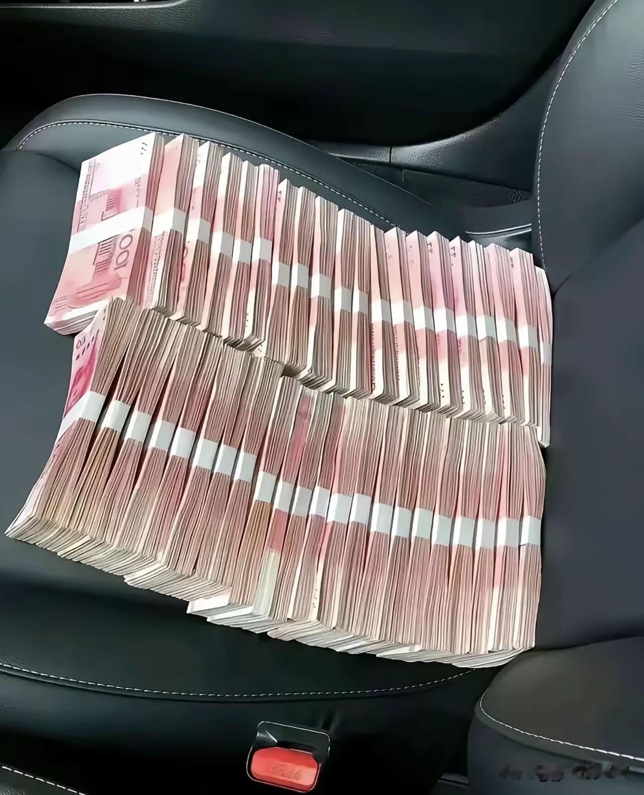 并不是越有钱越幸福！有钱人是有钱人的活法，普通人有普通人活法！

重要的是，不要