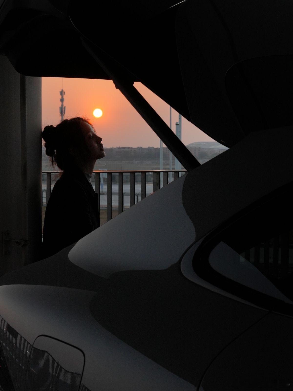 和G7在白云T3拍组氛围照片1704公里超长续航SUV小鹏G7来了2026小鹏加