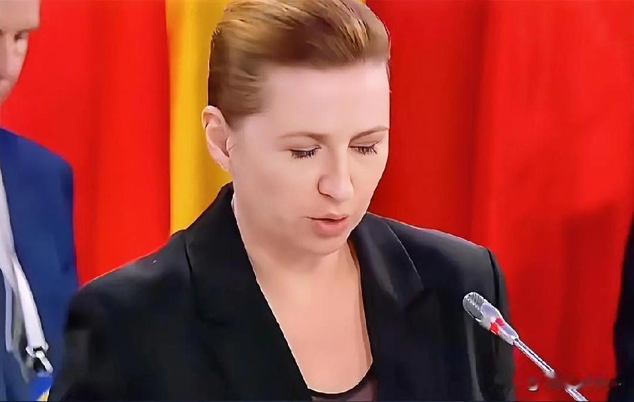 1月15日早上的最新消息，速报，全都不容错过，第四条：丹麦加强格陵兰岛军事存在：