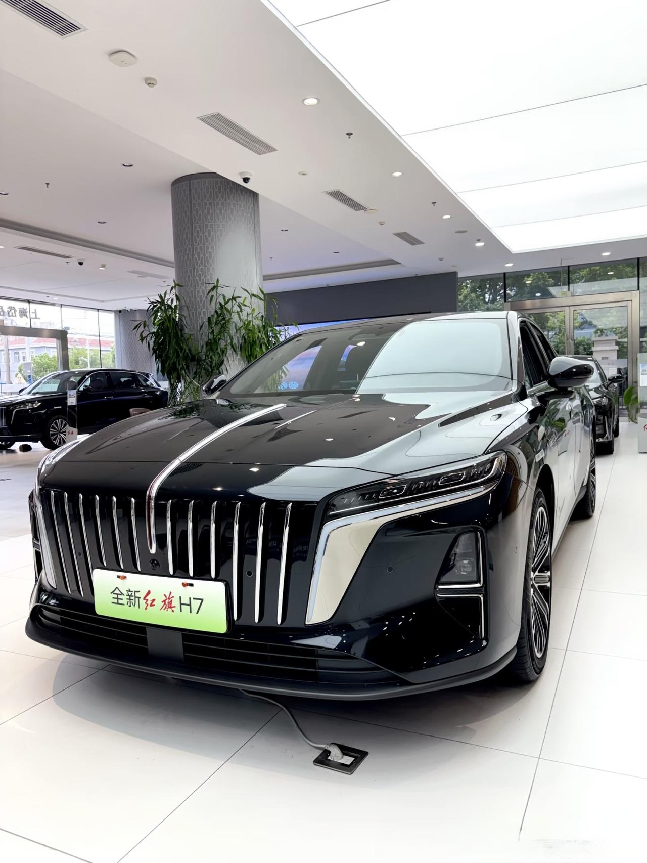 全新红旗H7入门180智混版，指导价19.18万，限时置换价16.88万，评论区