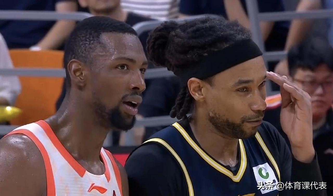 庞铮麟20+4，徐杰19分领衔，胡明轩、张皓嘉得分上双，广东男篮主场击退江苏男篮