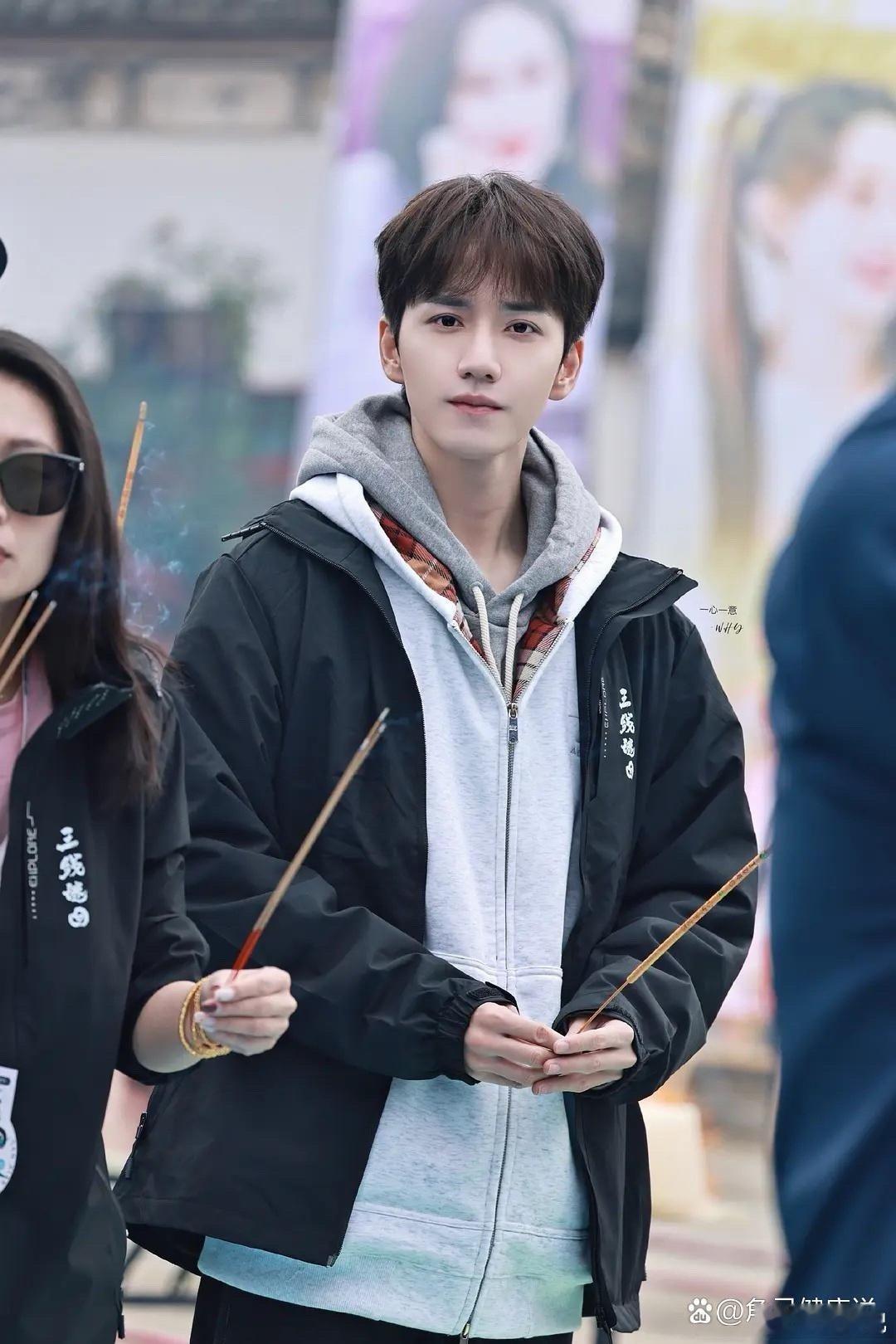 王弘毅首次主演男主，与孟子义合作，之前常被说抢戏，这次能火吗 ​​​